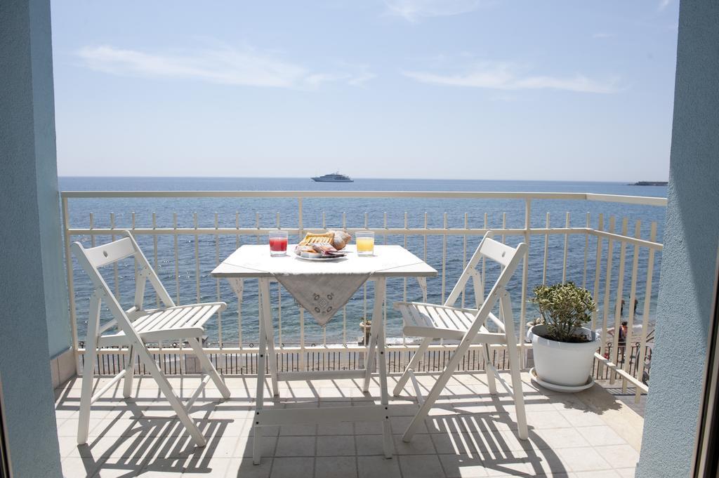 Nina B&B Giardini Naxos Bilik gambar