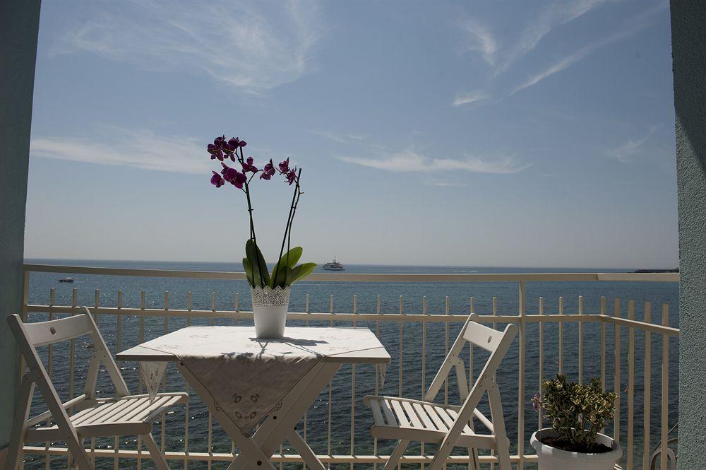 Nina B&B Giardini Naxos Luaran gambar