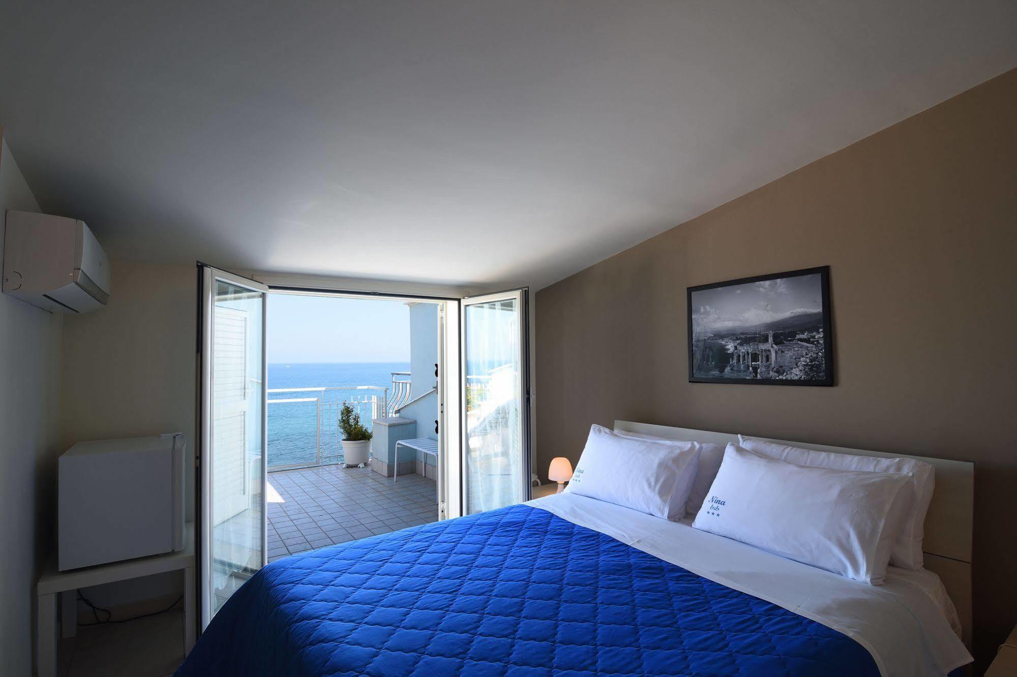 Nina B&B Giardini Naxos Luaran gambar