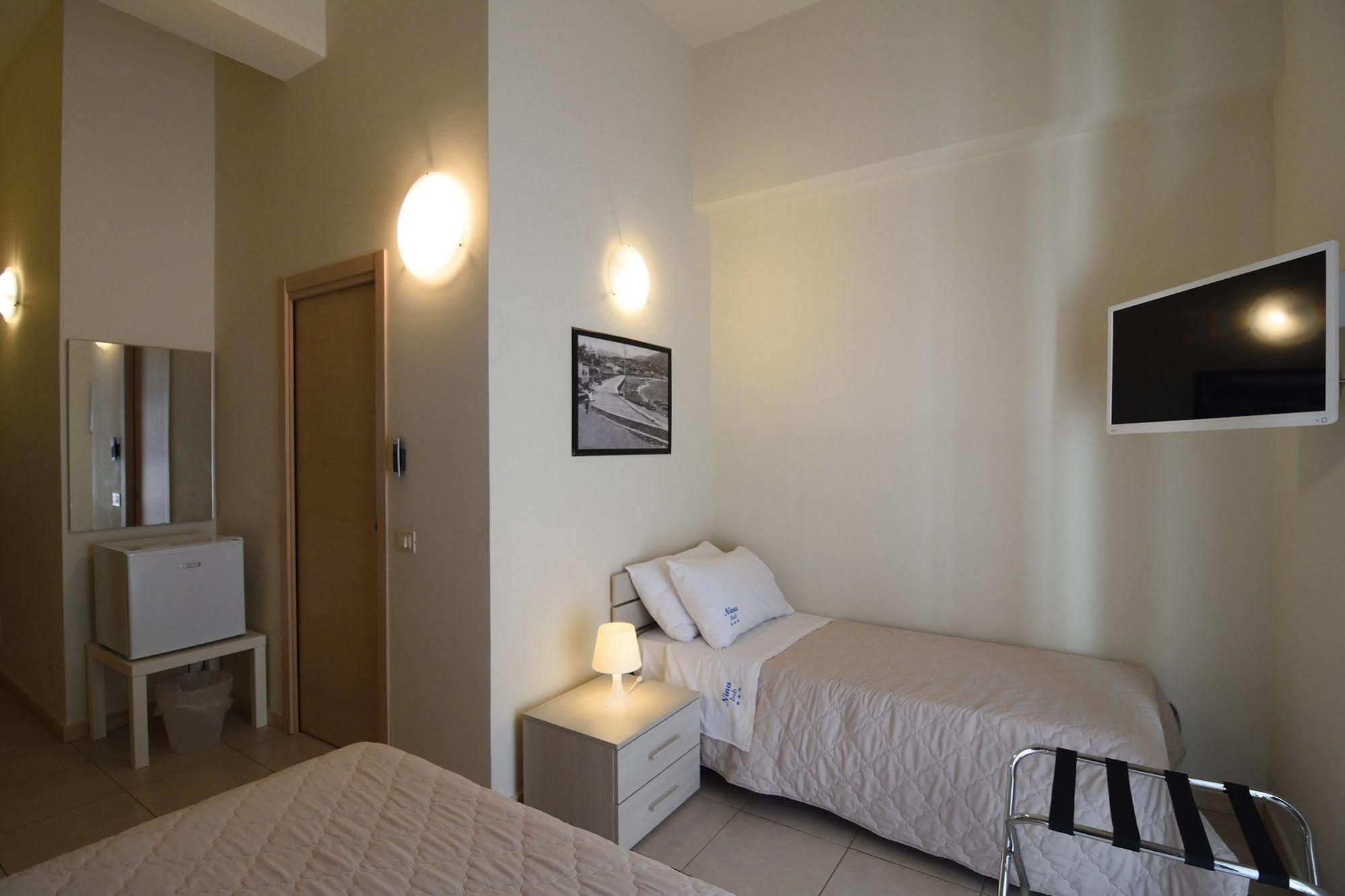 Nina B&B Giardini Naxos Luaran gambar