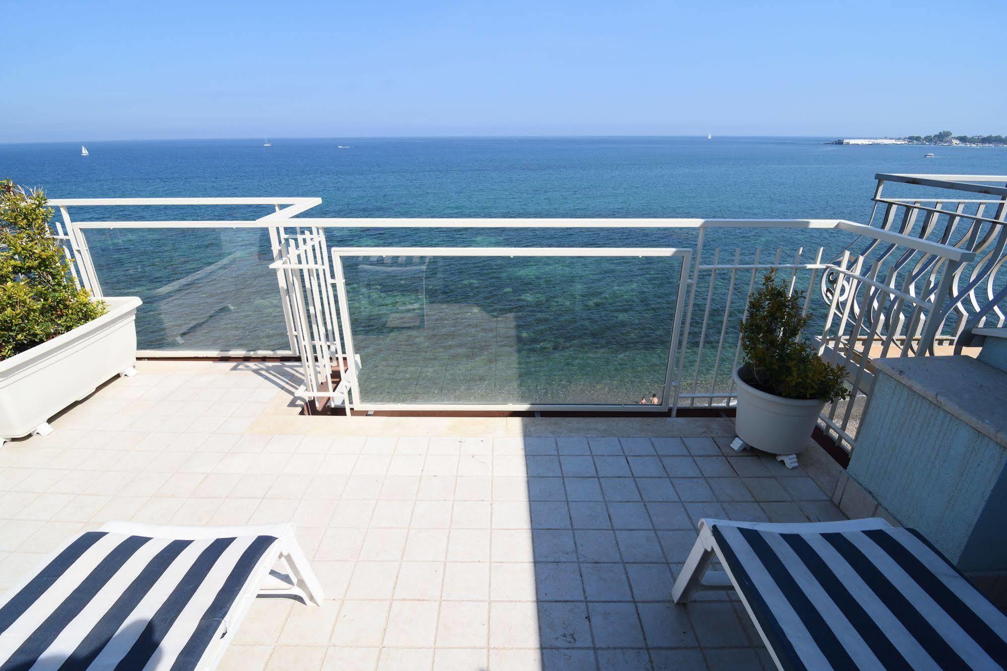 Nina B&B Giardini Naxos Luaran gambar